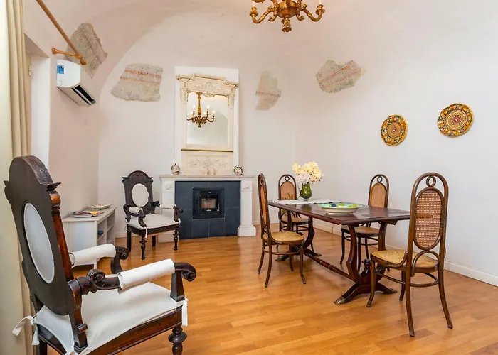 Daire Alcova Di Tancredi *